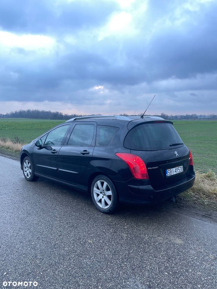 Peugeot 308 - 8