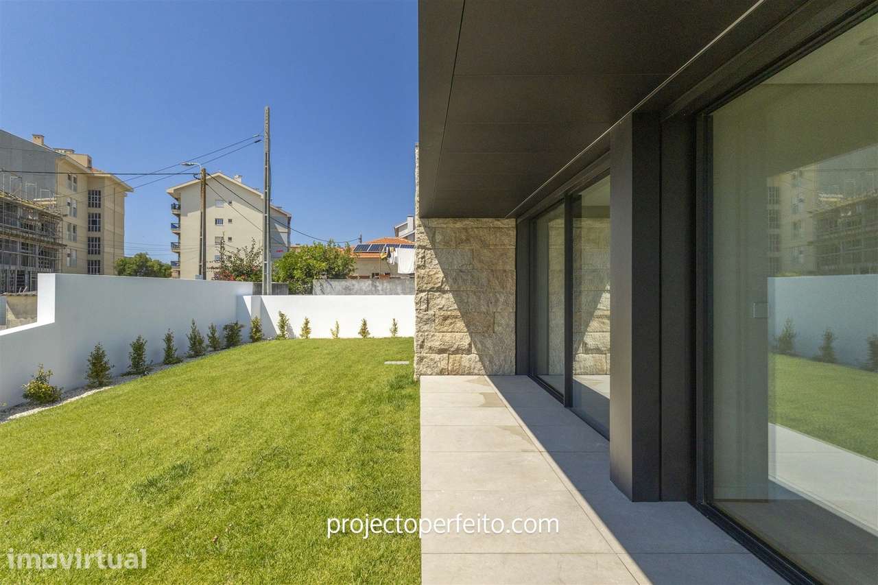 Moradia Isolada T3+1 Venda em São Félix da Marinha,Vila Nova de Gaia - Grande imagem: 2/50