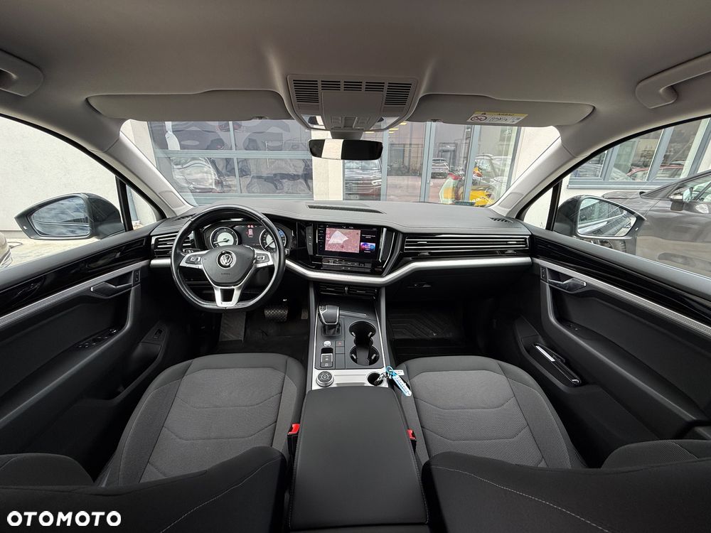 Volkswagen Touareg 3.0 V6 TDI SCR 4Mot - 32