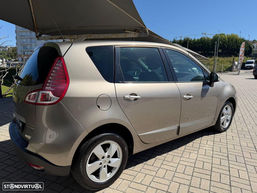 Renault Scénic 1.5 dCi Dynamique S - 5