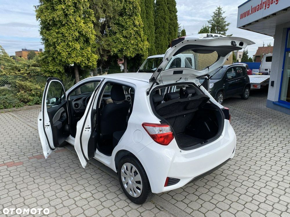 Toyota Yaris - 24