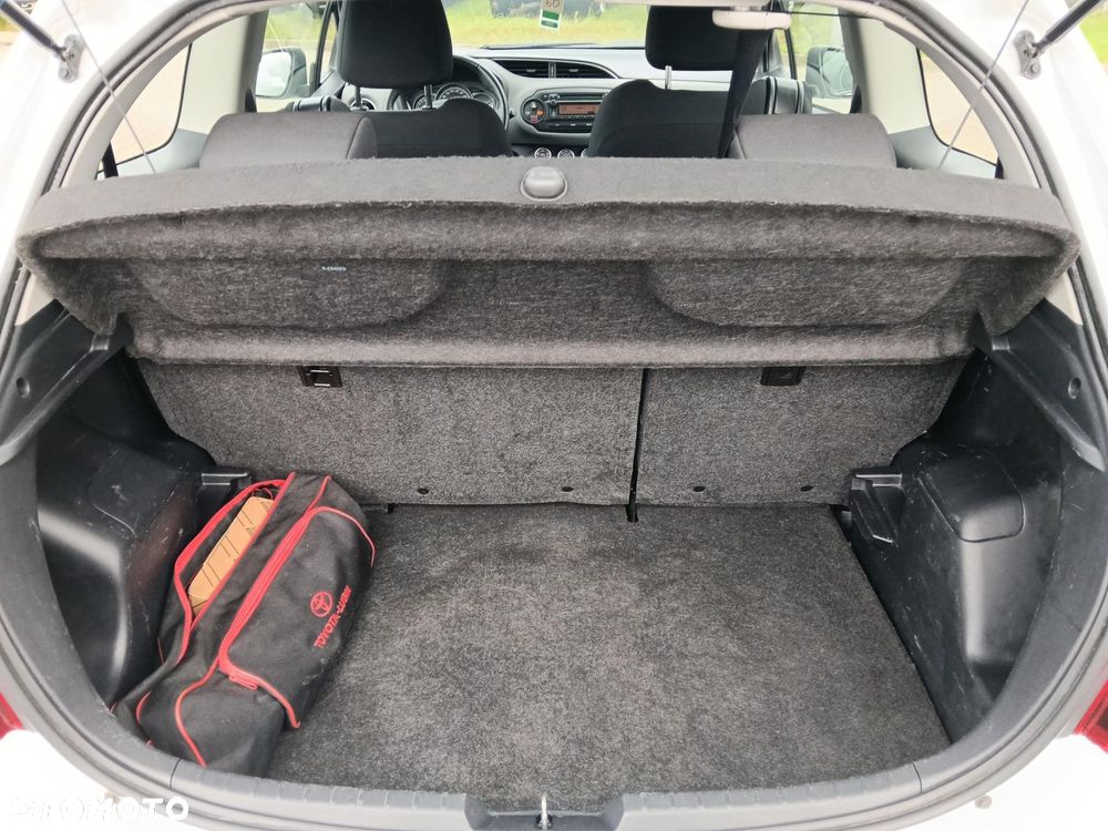 Toyota Yaris 1.0 Active EU6 - 12