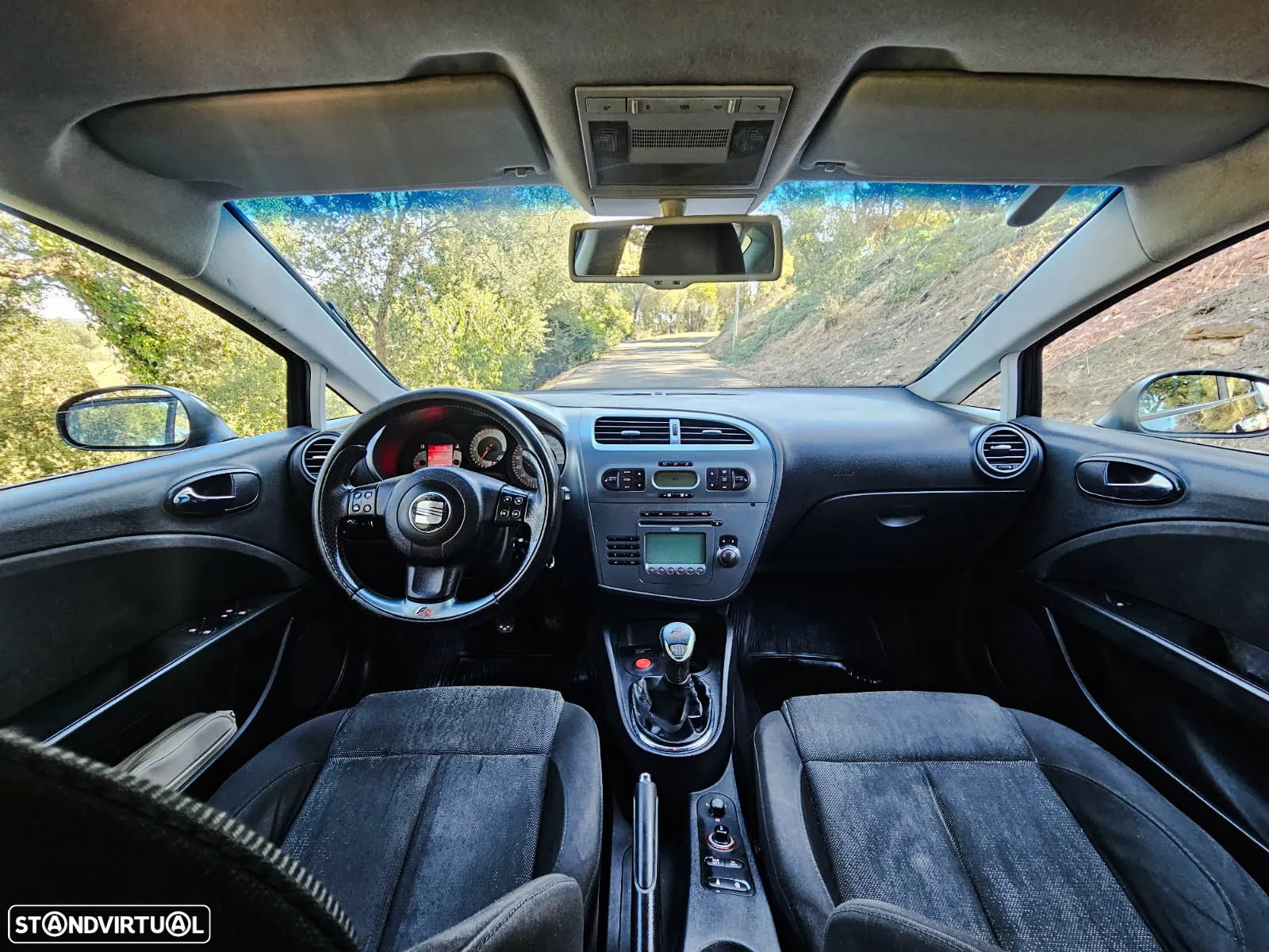 SEAT Leon 2.0 TDI DPF FR - 9