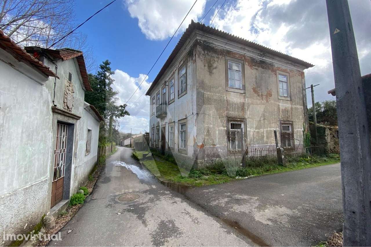 Casa centenária de início do século XIX em Macinhata do Vouga - Grande imagem: 2/60