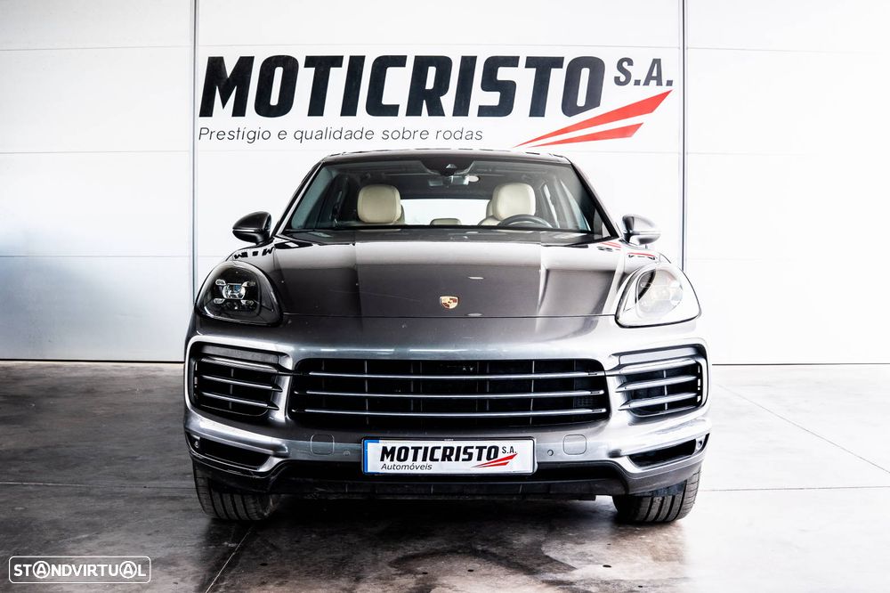 Porsche Cayenne - 3