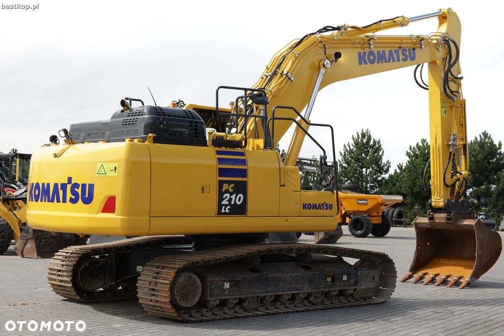 Komatsu PC210LC-11 - 9