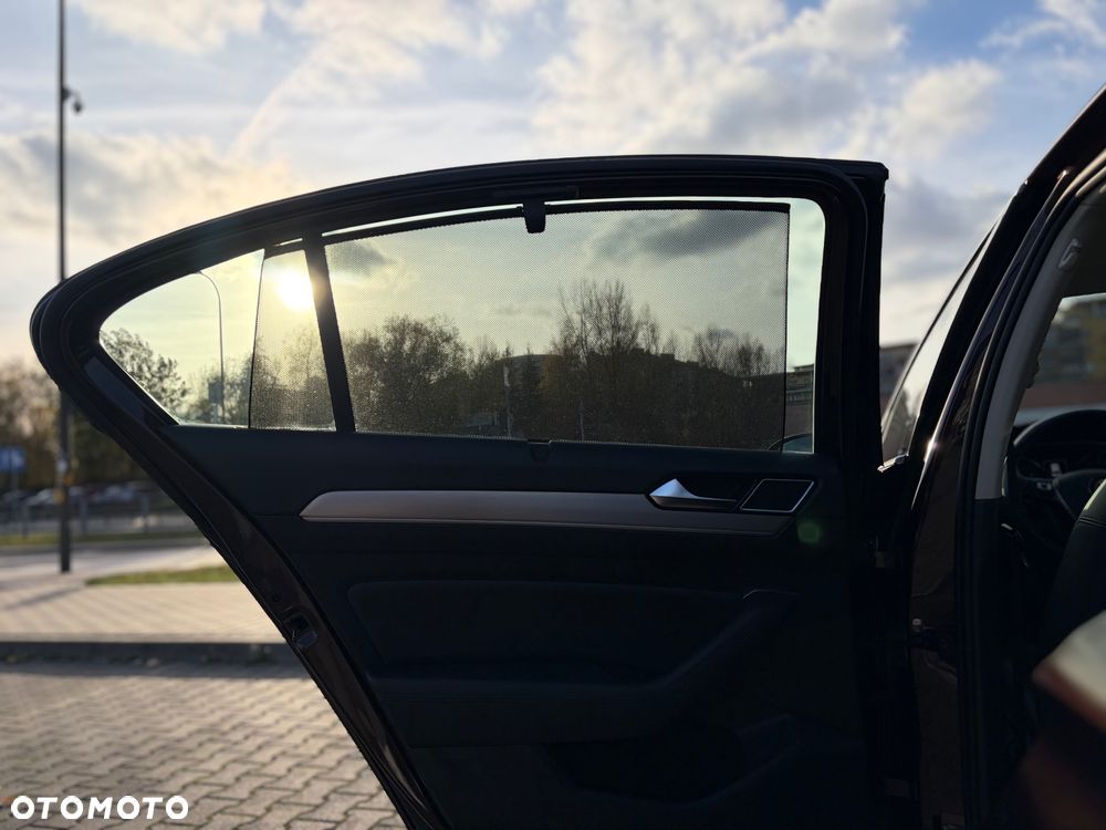Volkswagen Passat 1.8 TSI BMT Highline - 27