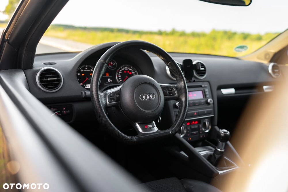 Audi A3 3-drzwiowe 1.8 TFSI S line Sportpaket - 37