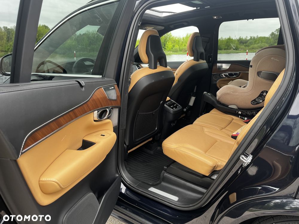 Volvo XC 90 - 26