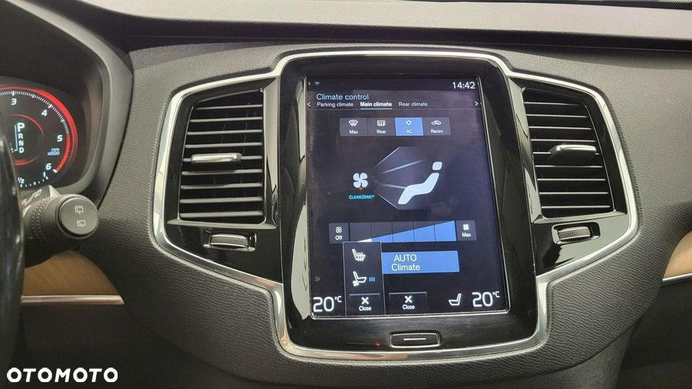 Volvo XC 90 - 23