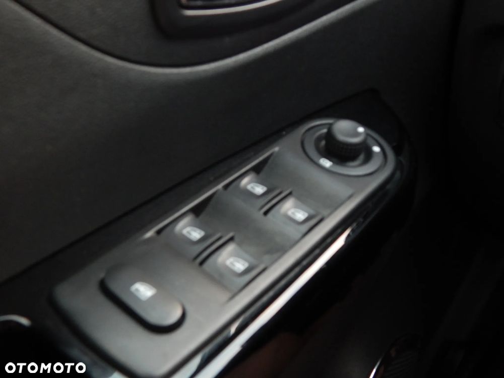 Renault Captur (ENERGY) TCe 90 LIMITED - 28