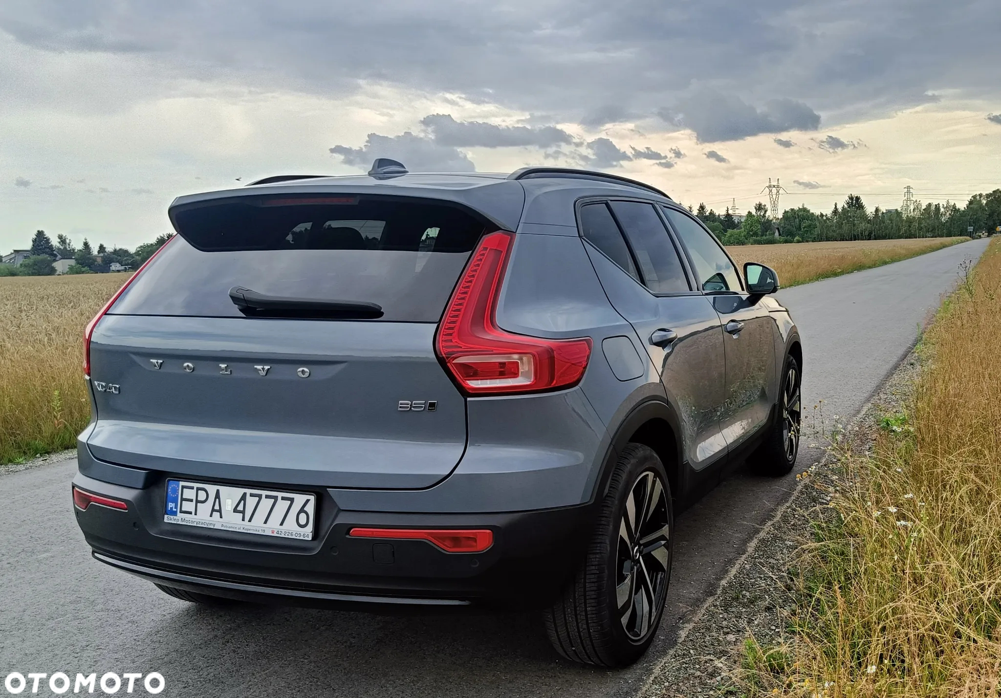 Volvo XC 40 B5 AWD Ultimate Dark - 6