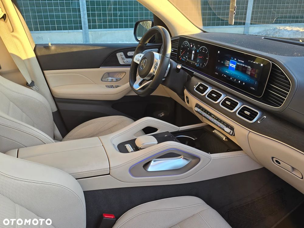 Mercedes-Benz GLS - 8