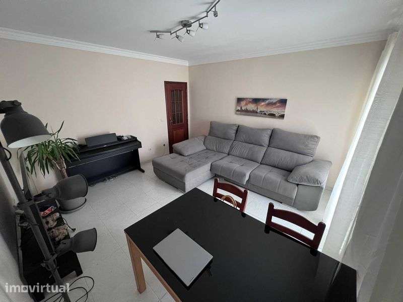 Apartamento T2 no Barreiro - Rua Aquilino Ribeiro, Alto do Seixalinho - Grande imagem: 2/6