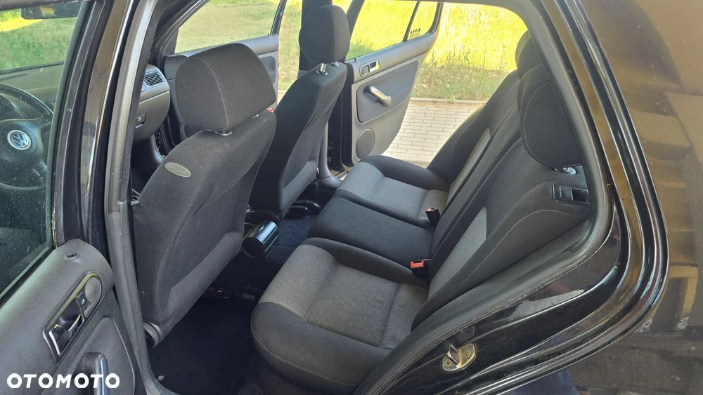 Volkswagen Golf 1.9 TDI Comfortline - 24