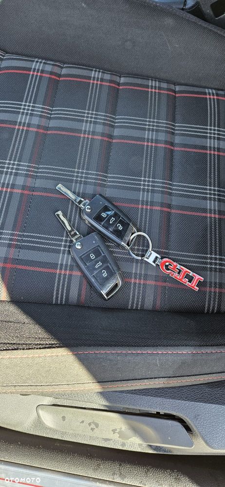 Volkswagen Golf GTI Performance BlueMotion Technology - 9