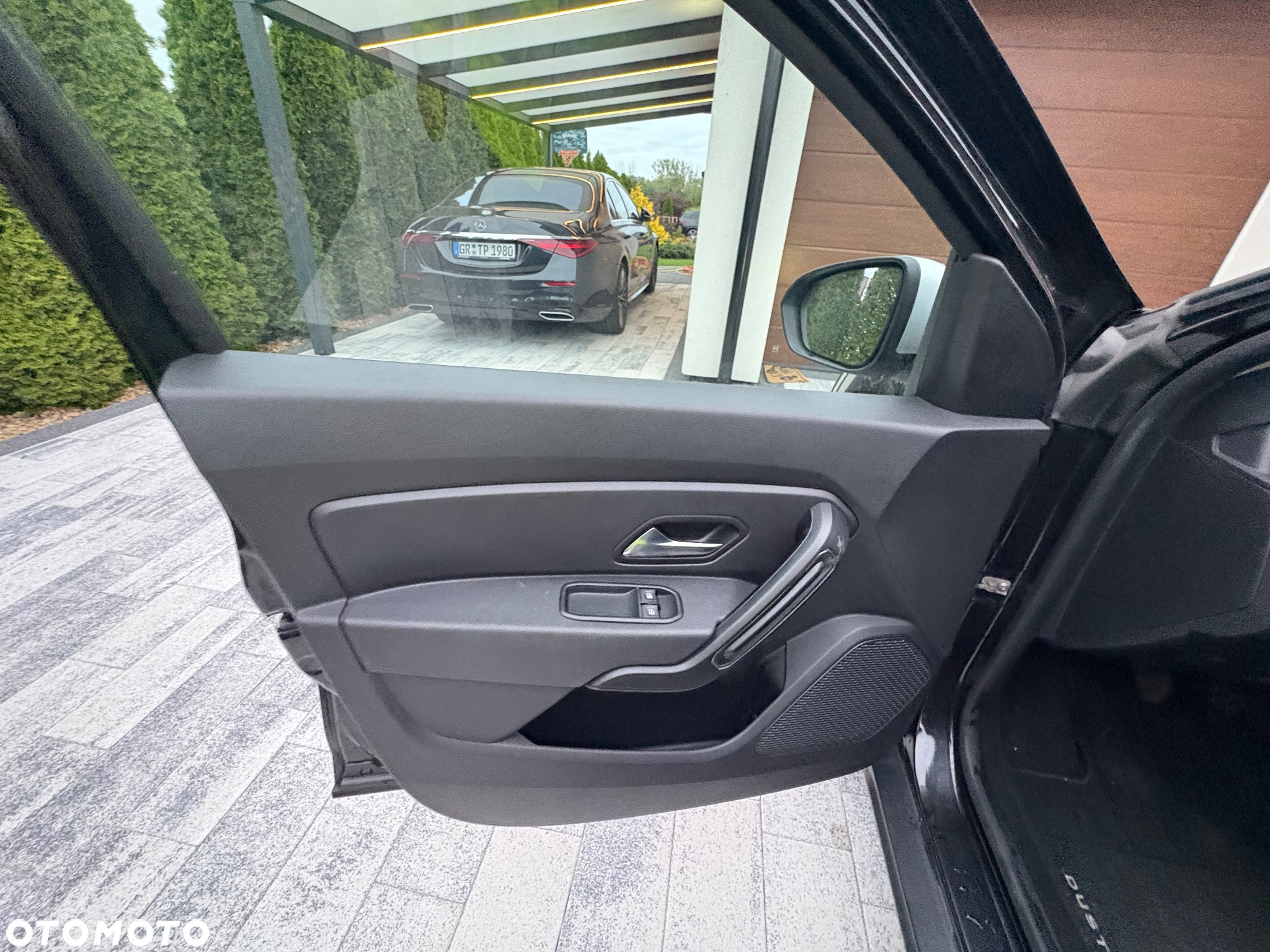 Dacia Duster 1.6 SCe Comfort - 29