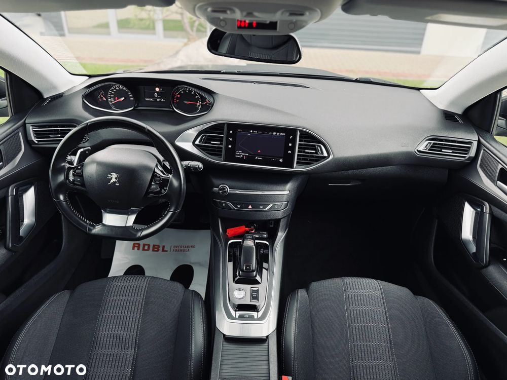 Peugeot 308 PureTech 130 GPF EAT8 Stop & Start Allure - 3