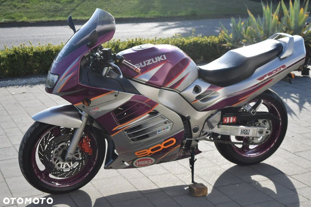 Suzuki RF - 4