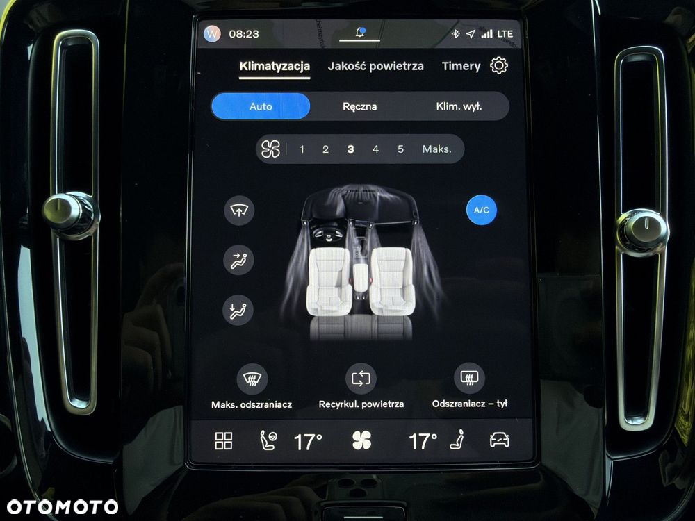 Volvo XC 40 - 24