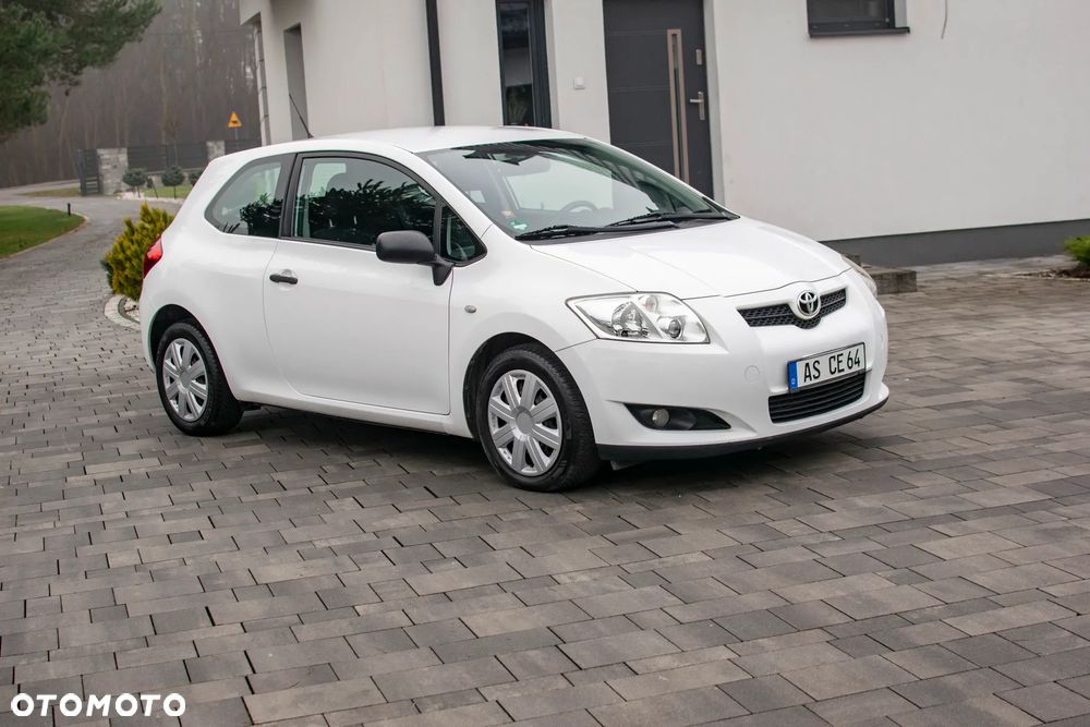 Toyota Auris - 14