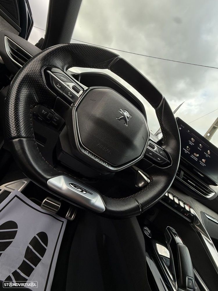 Peugeot 5008 1.5 BlueHDi GT EAT8 - 26