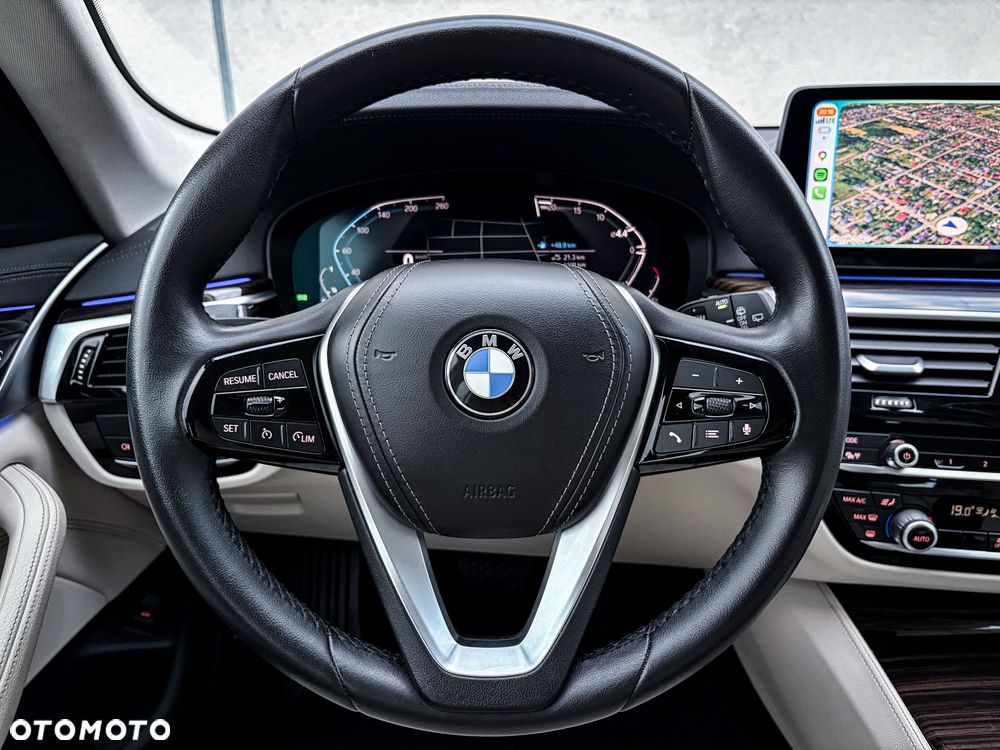 BMW Seria 5 520d xDrive Luxury Line - 28