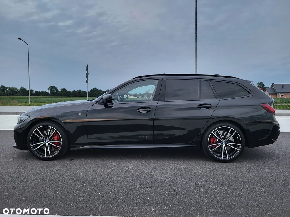 BMW Seria 3 320d Touring xDrive M Sport - 12
