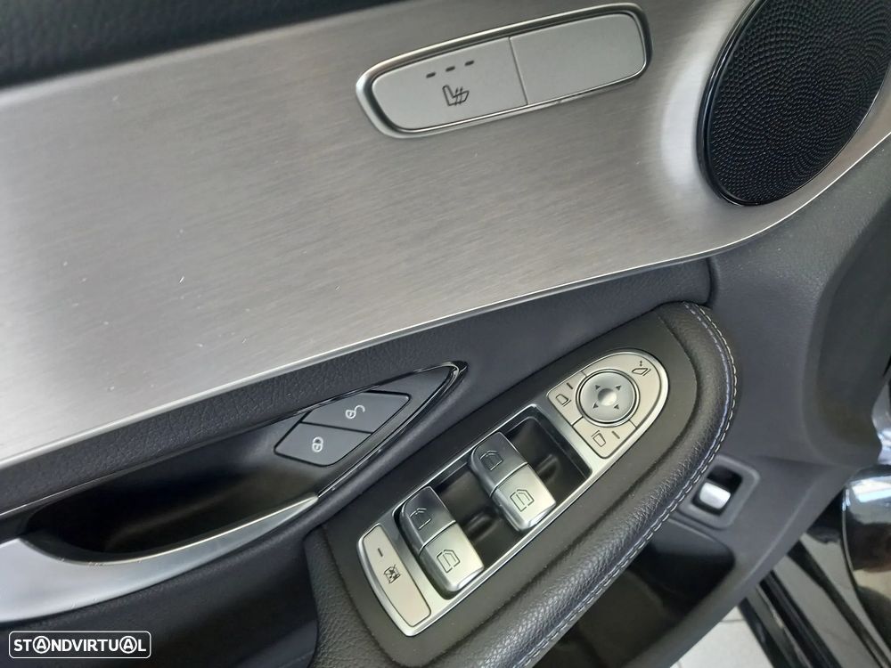 Mercedes-Benz C 300 BlueTEC Hybrid AMG Line - 12