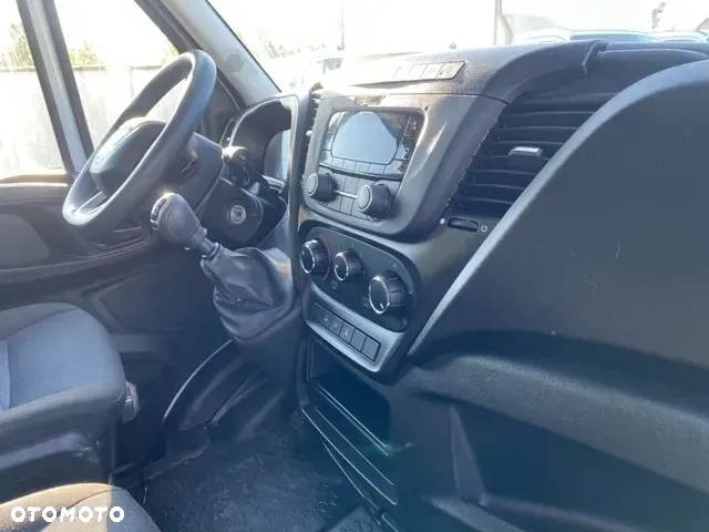 Iveco Daily kontener z windą 35S14 2,3 140 KM klima tempomat - 14