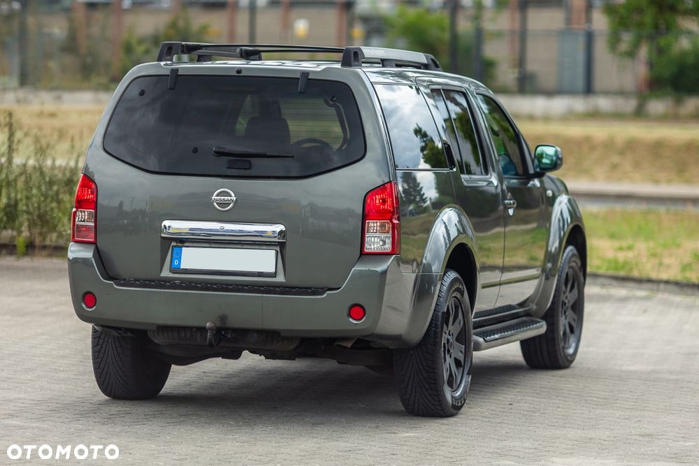 Nissan Pathfinder 2.5 D Platinum - 11