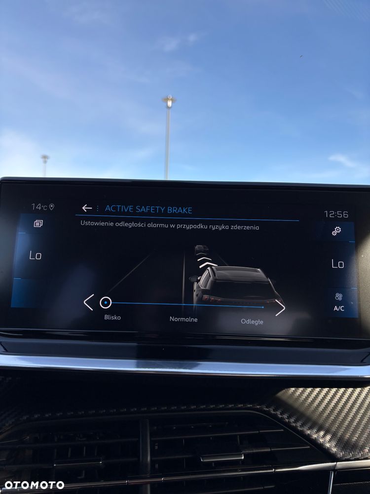 Peugeot 2008 PureTech 130 EAT8 Allure - 27