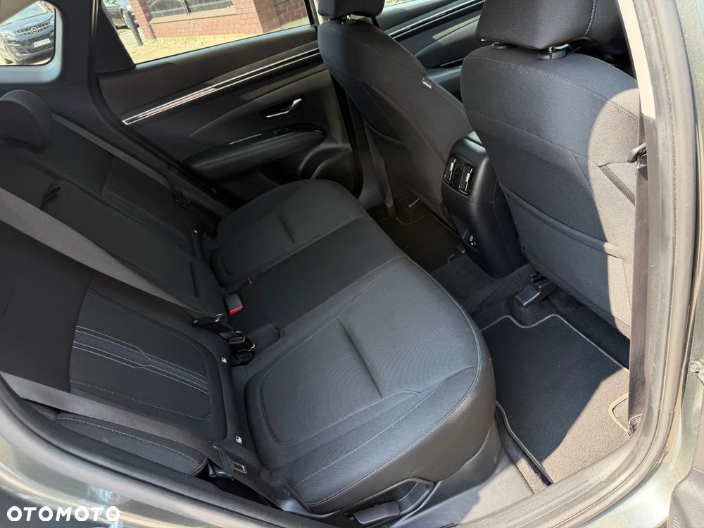 Hyundai Tucson 1.6 T-GDi HEV Executive 4WD - 34