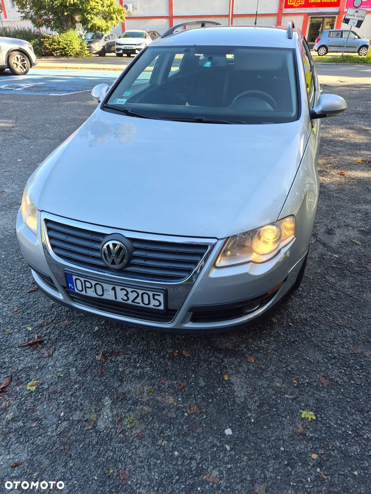 Volkswagen Passat 2.0 TDI Trendline DSG - 4