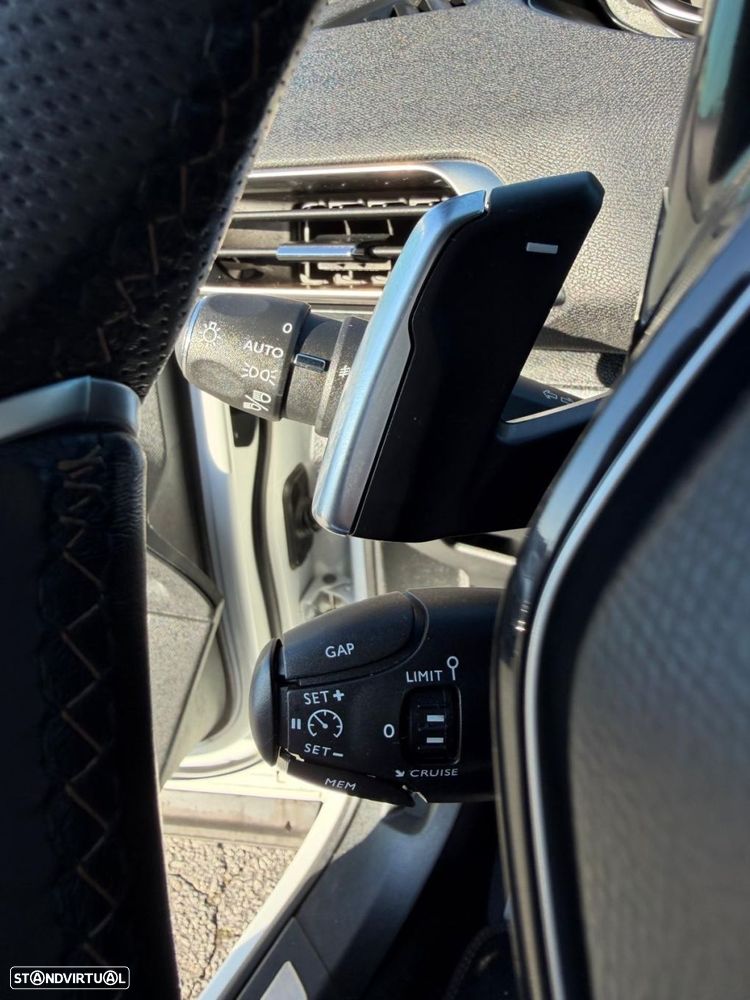 Peugeot 5008 1.5 BlueHDi GT Line EAT8 - 22