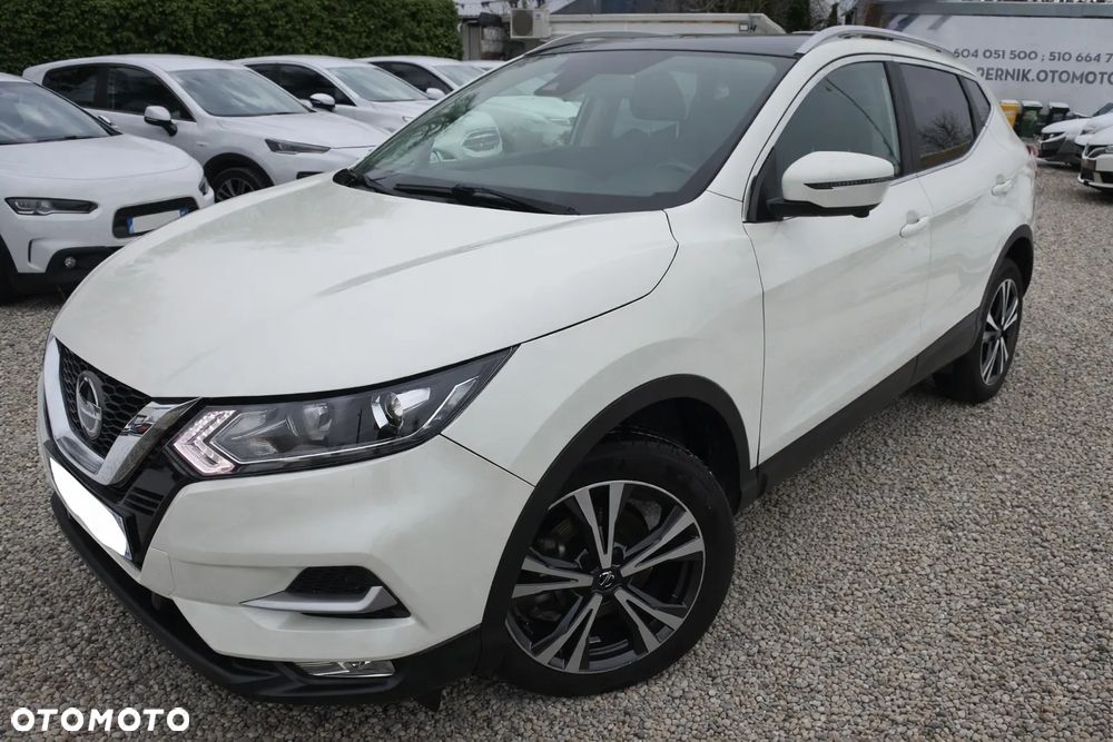 Nissan Qashqai 1.2 DIG-T Xtronic TEKNA - 2