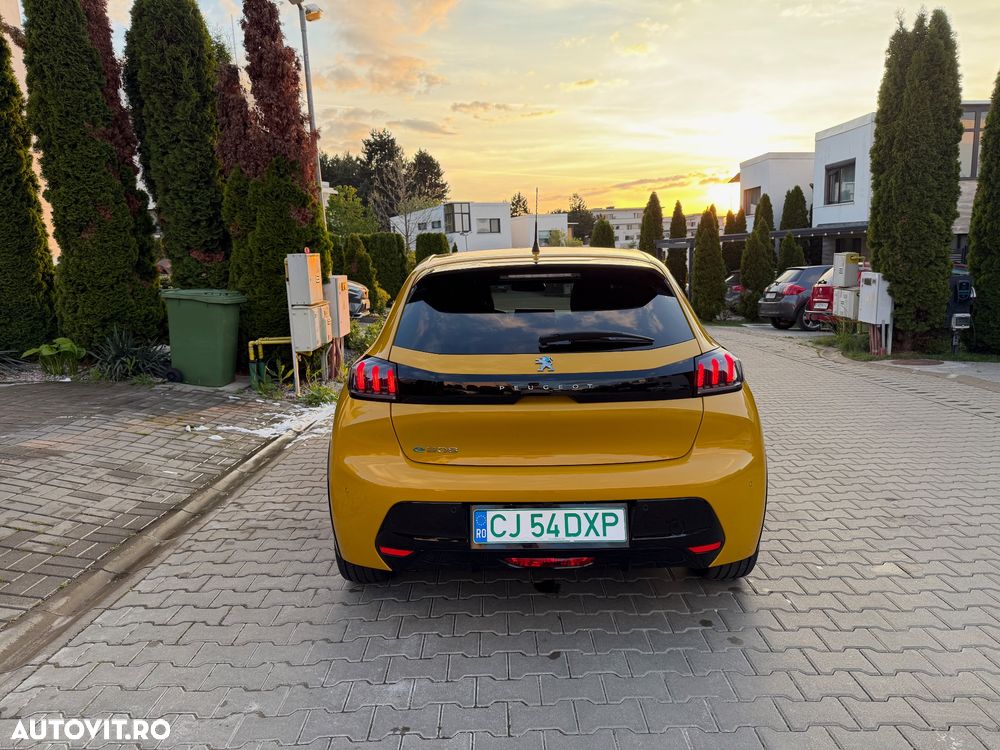 Peugeot 208 e-208 Allure - 7