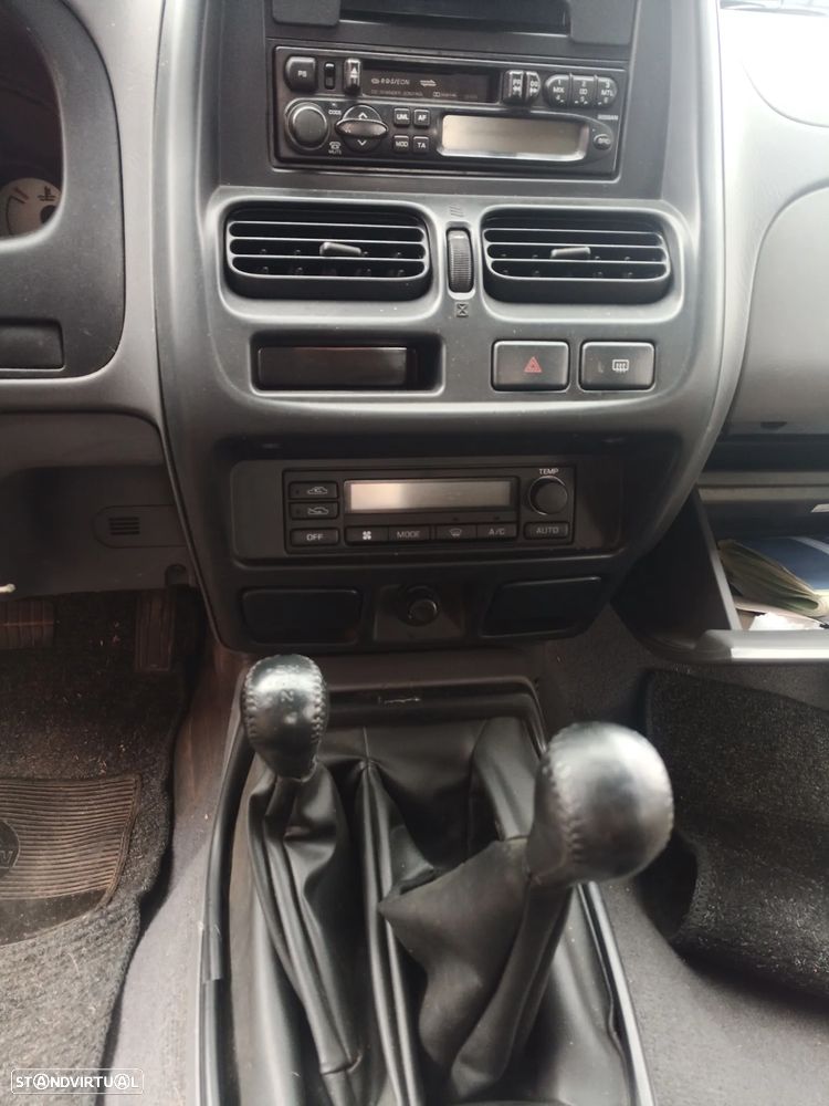 Nissan Pick Up - 7