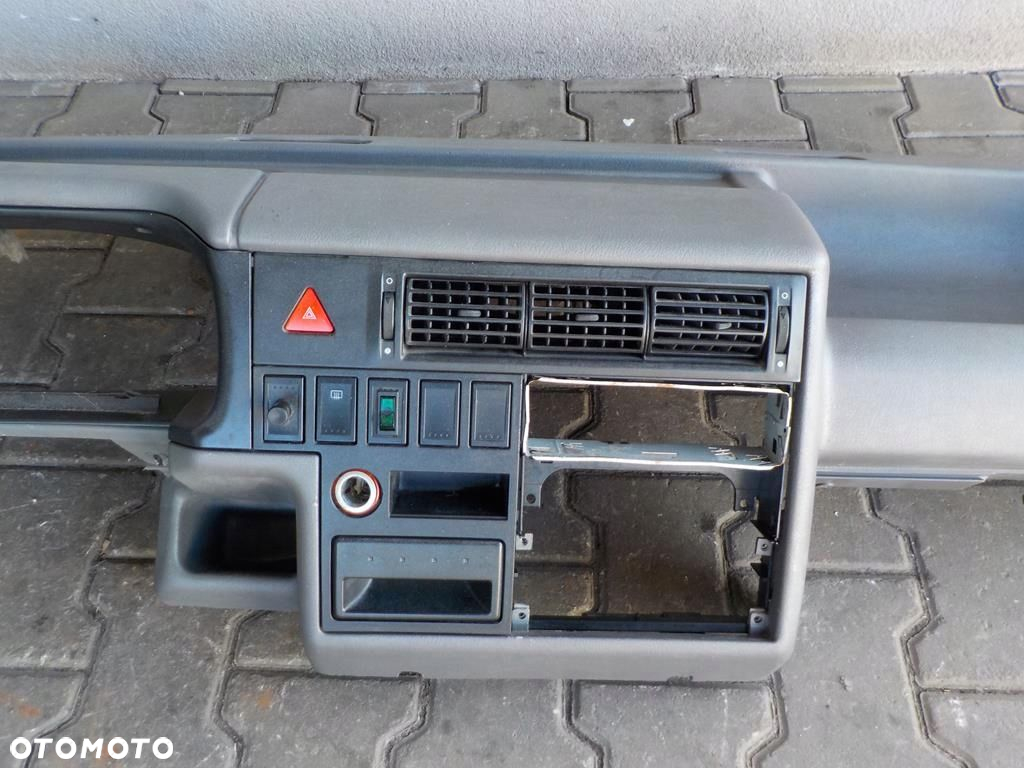 VW T4 99-03 R DESKA KOKPIT KONSOLA - 3