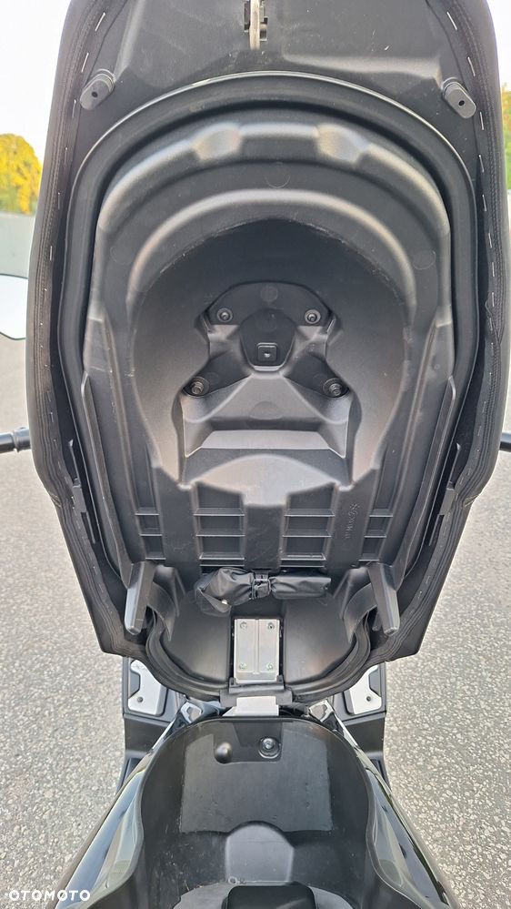 Yamaha X-max - 36
