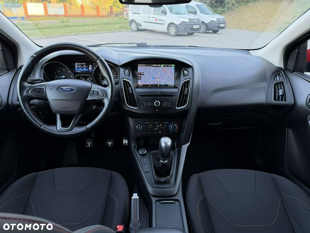 Ford Focus 2.0 TDCi ST-Line Black ASS - 15