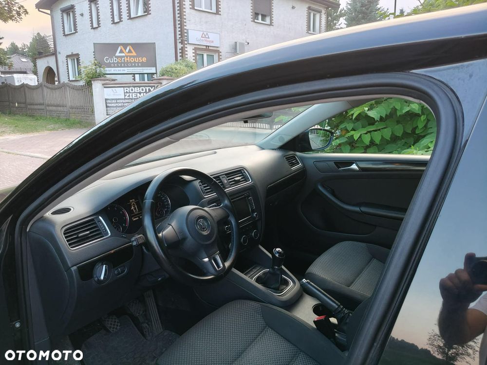 Volkswagen Jetta 1.2 TSI Comfortline - 7