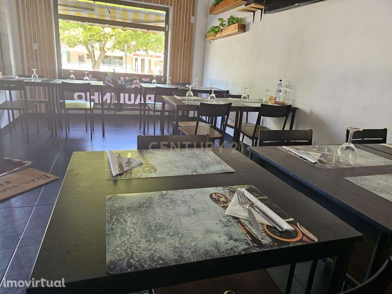 Restaurante para trespasse na Costa da Caparica - Excelente localizaçã - Grande imagem: 2/11