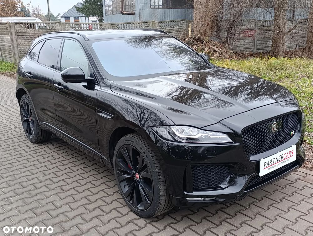 Jaguar F-Pace S AWD - 1