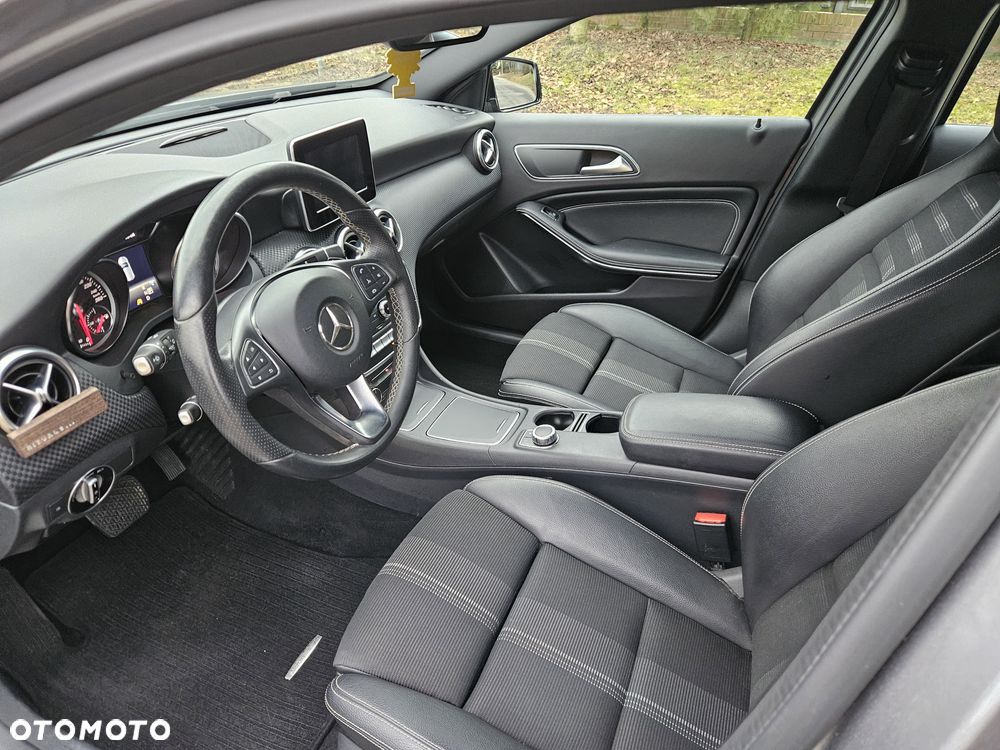 Mercedes-Benz Klasa A 180 7G-DCT StreetStyle - 27