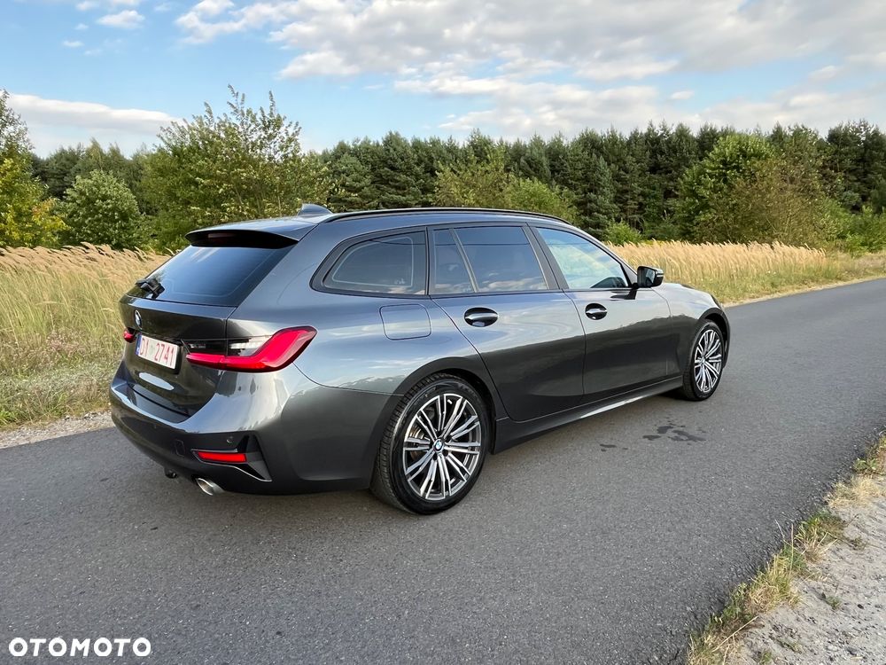 BMW Seria 3 318d Luxury Line - 24