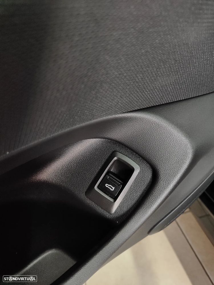 BMW 530 e Pack Desportivo M — fotografia 24