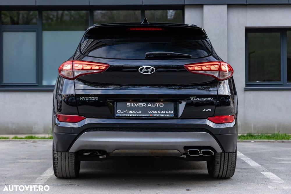 Hyundai Tucson 2.0 CRDI 4WD Automatik Premium - 30