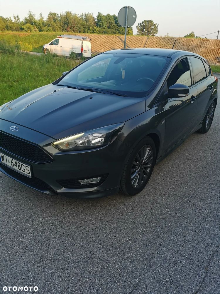 Ford Focus 1.5 EcoBoost ST-Line - 5