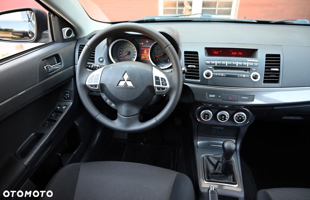 Mitsubishi Lancer - 24